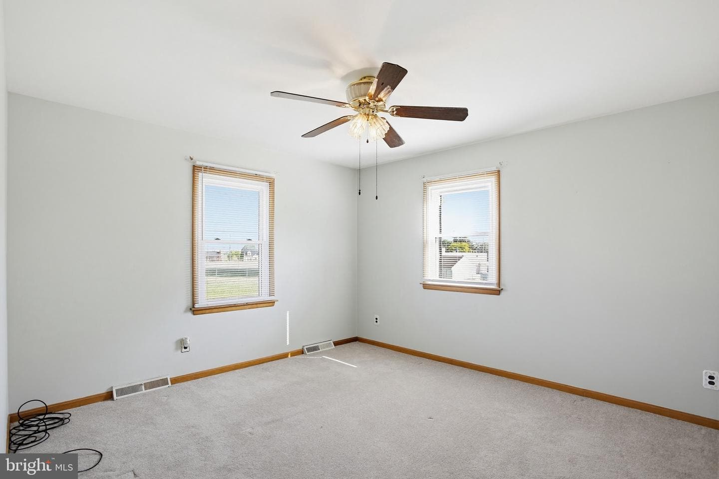 6713 Kenwood Avenue photo 14