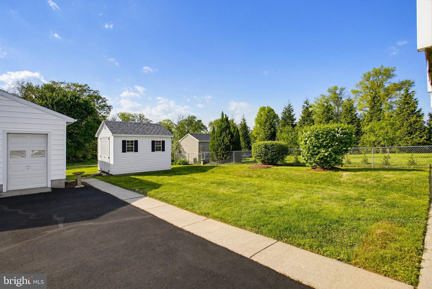 6713 Kenwood Avenue photo 30