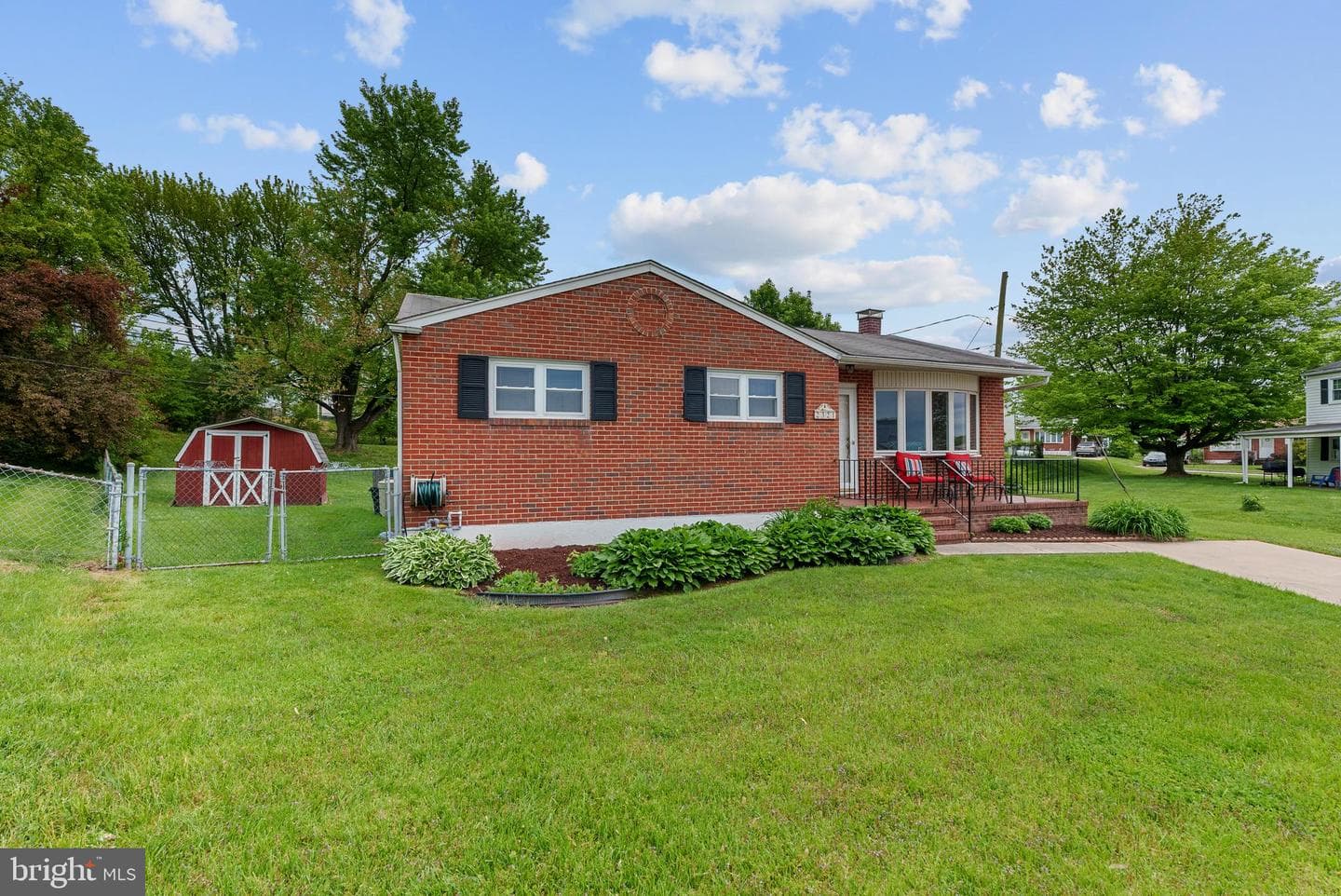 2321 Holyoke Road photo 2