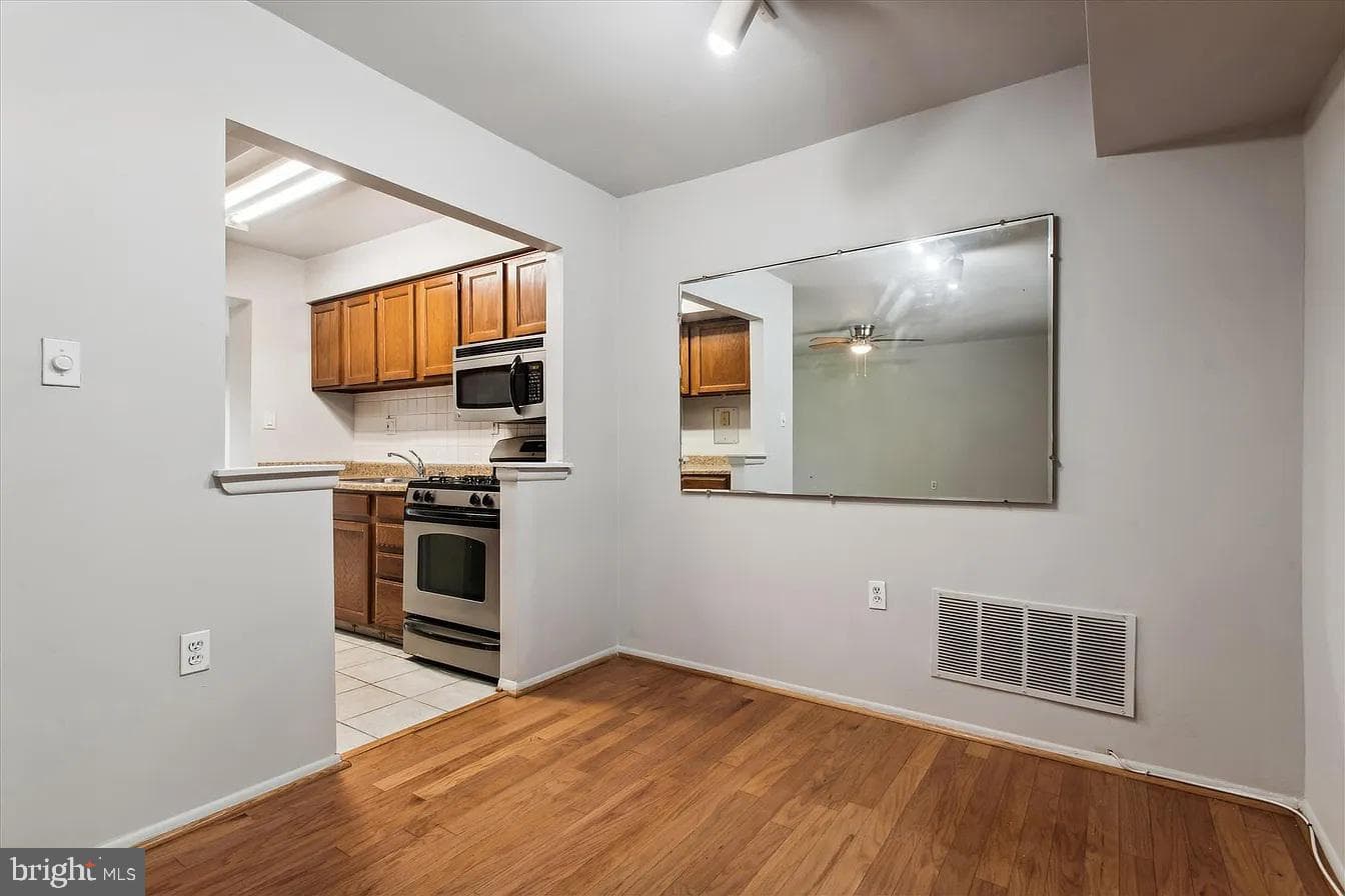 1811 Snow Meadow Lane #t-1 photo 4