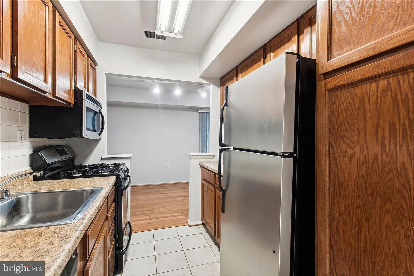 1811 Snow Meadow Lane #t-1 photo 5