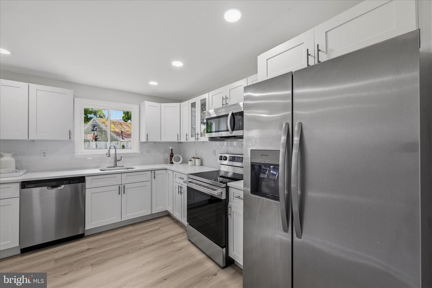 945 Renfrew, Baltimore