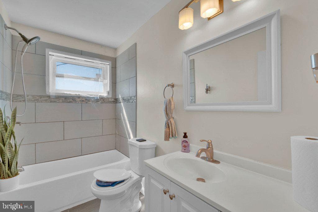 1329 Halstead Road photo 21