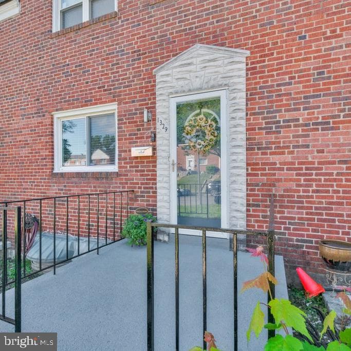 1329 Halstead Road photo 4