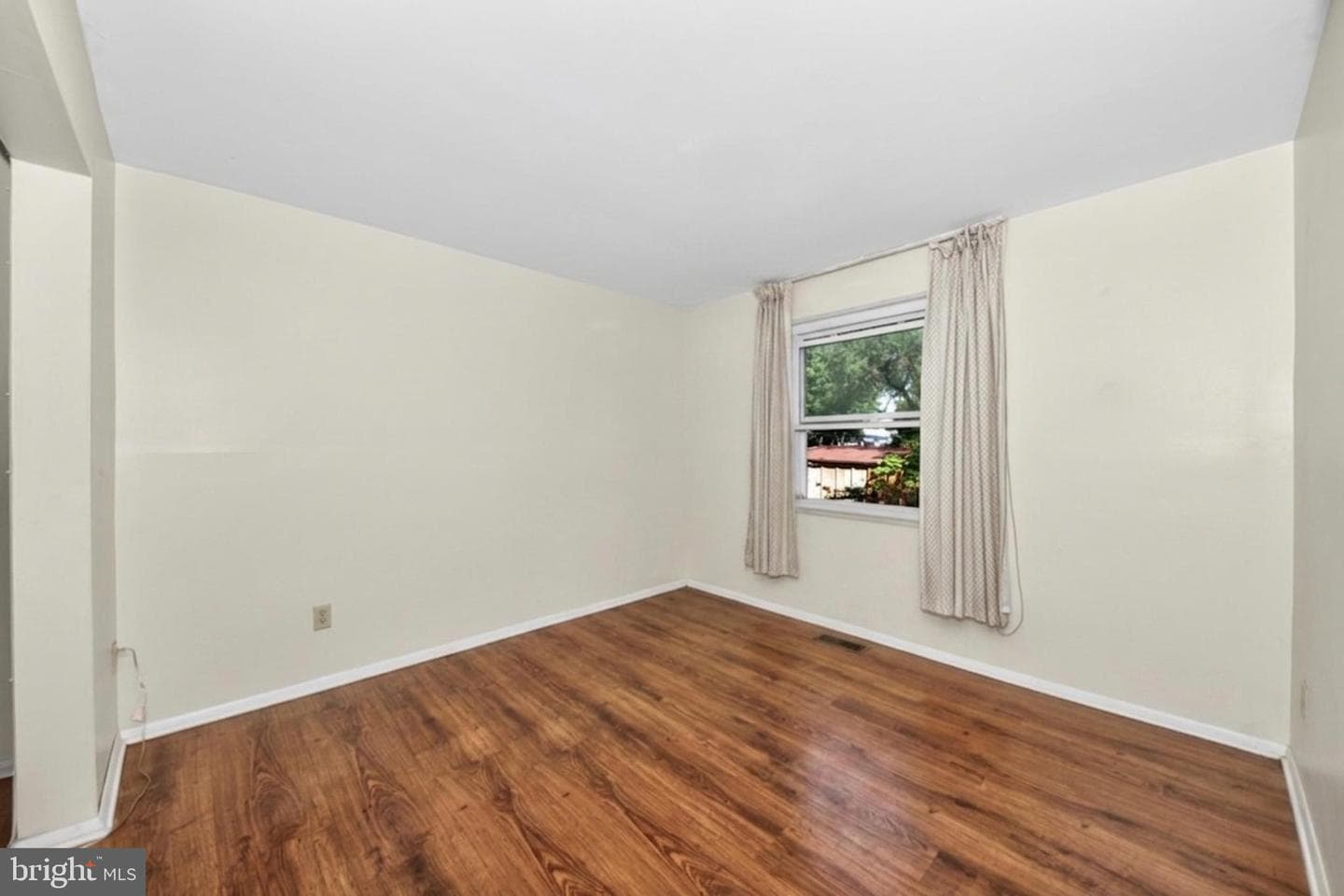 4920 Old Court Road photo 16