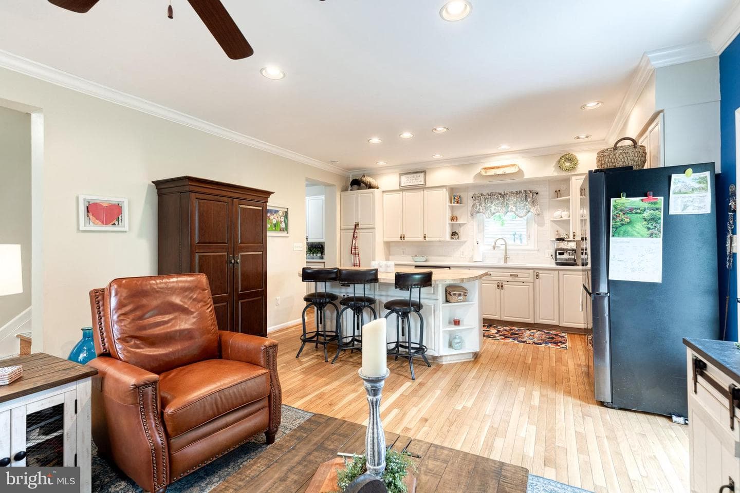 222 Warren Road photo 17