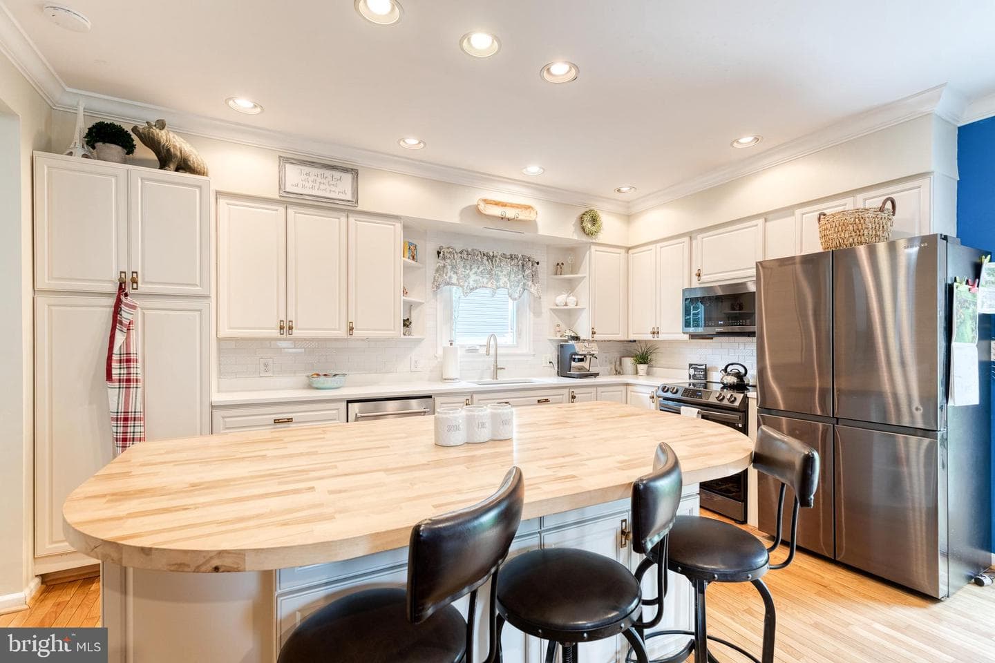 222 Warren Road photo 20