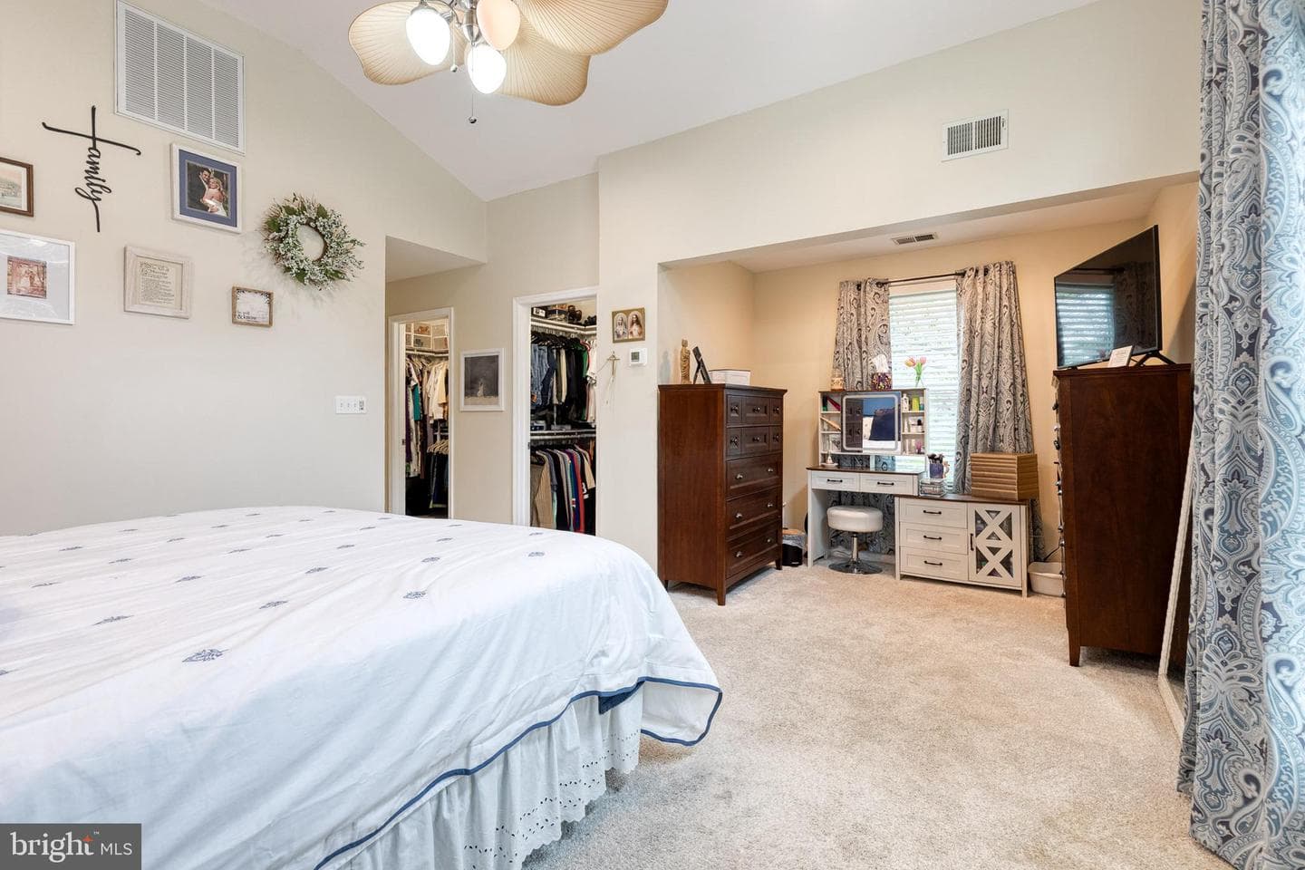 222 Warren Road photo 30