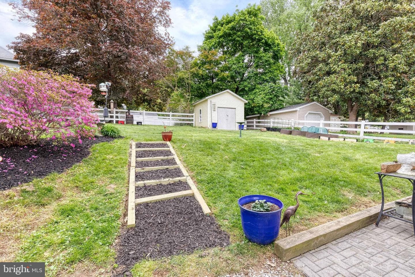 222 Warren Road photo 46