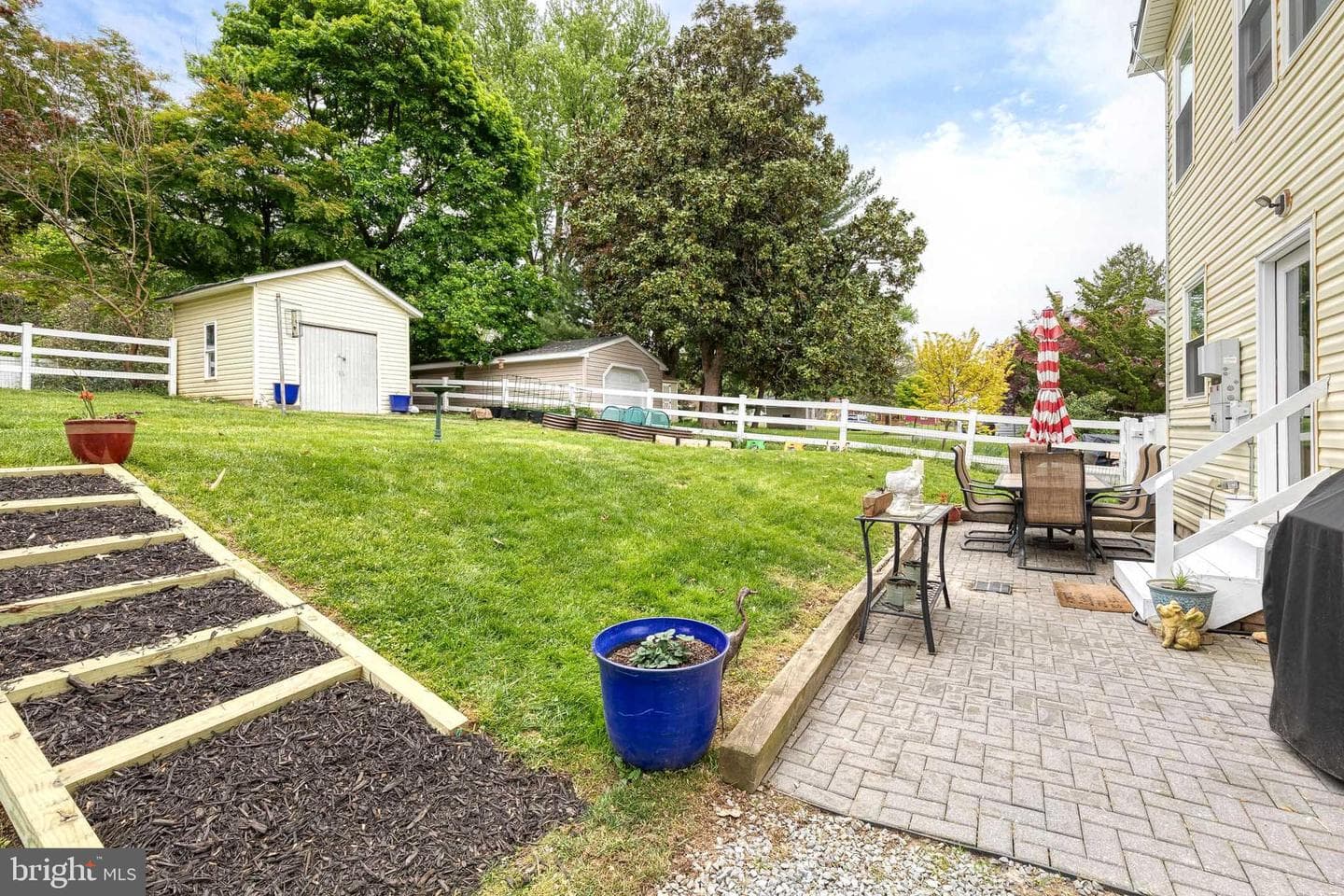 222 Warren Road photo 47