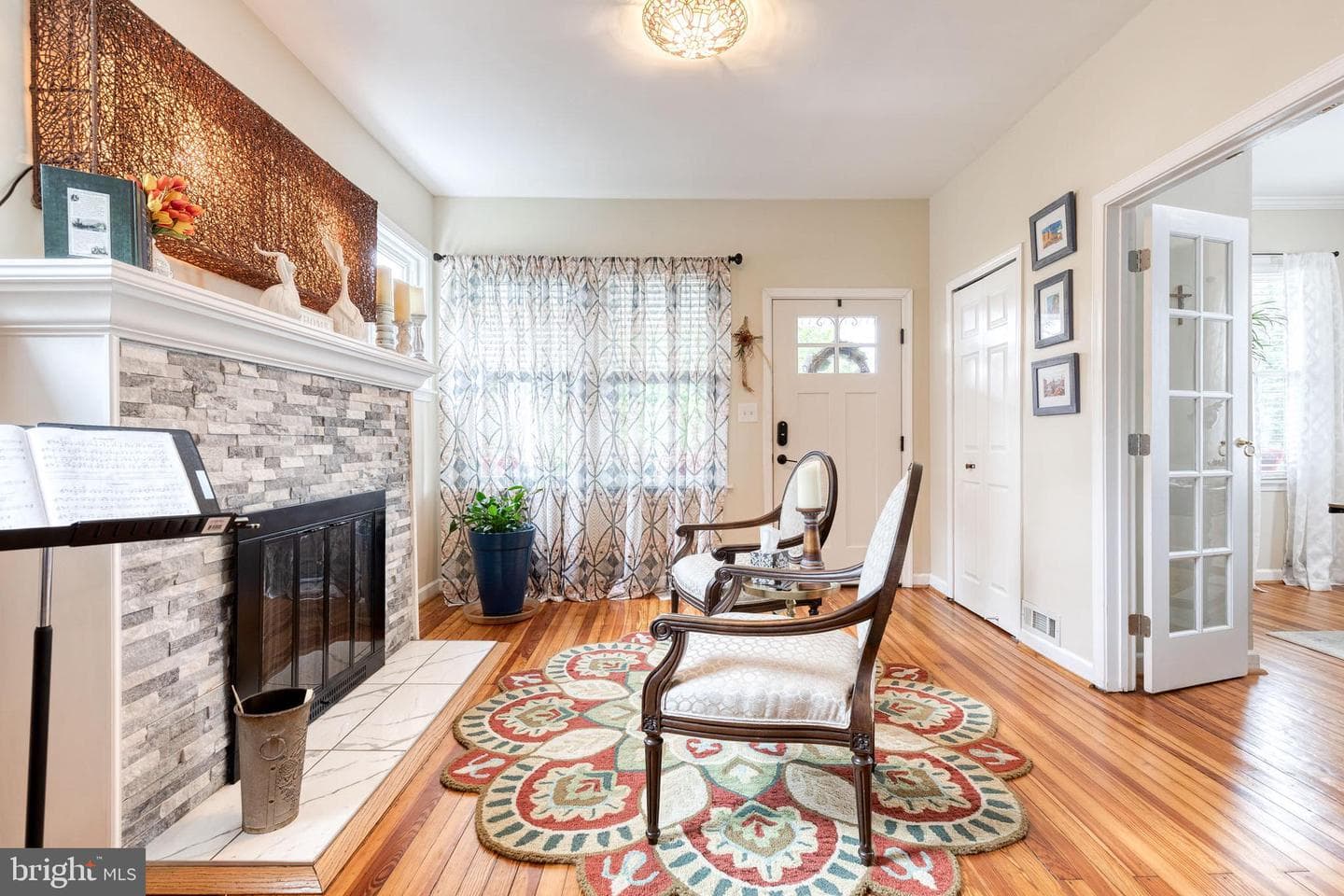 222 Warren Road photo 5