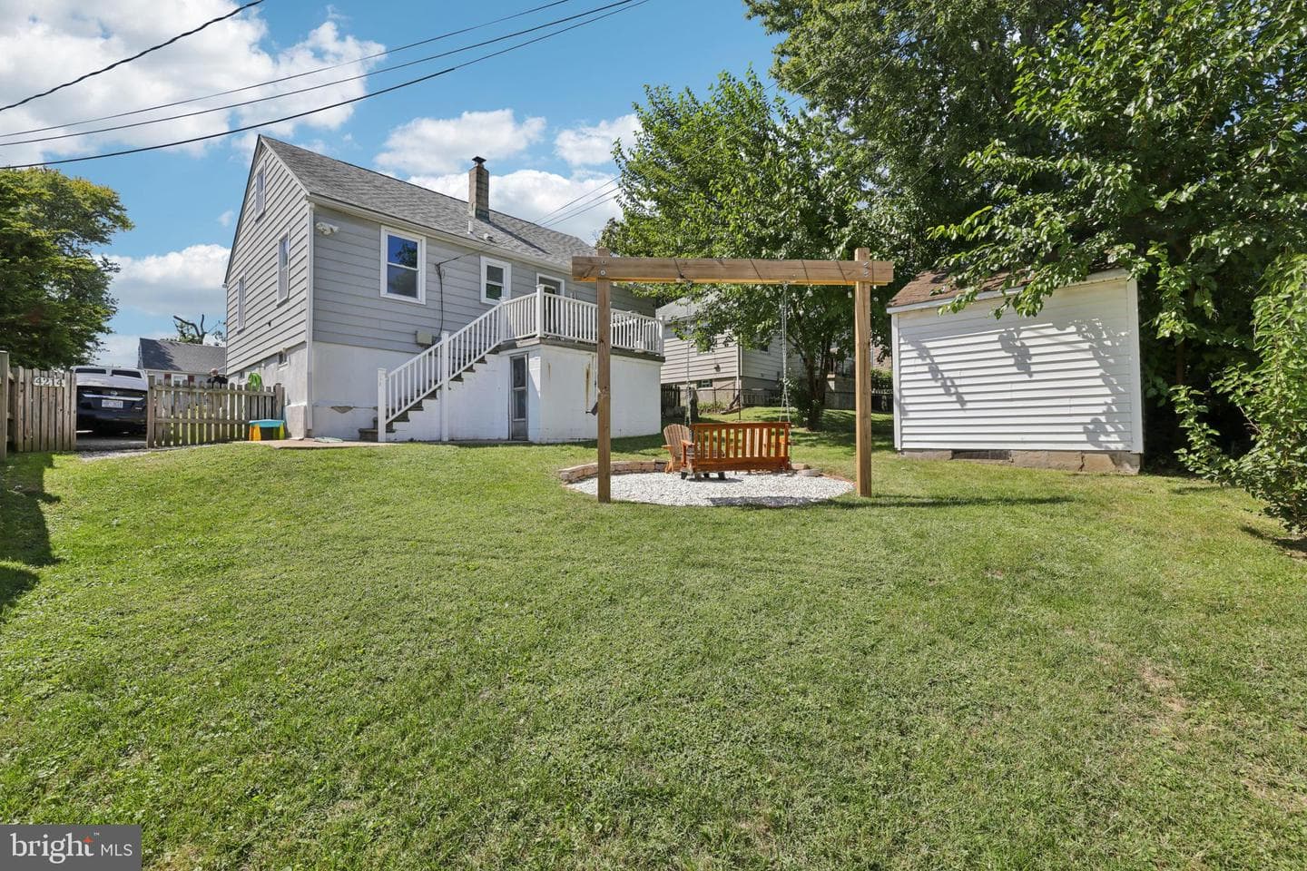 4214 Thorncliff Road photo 32