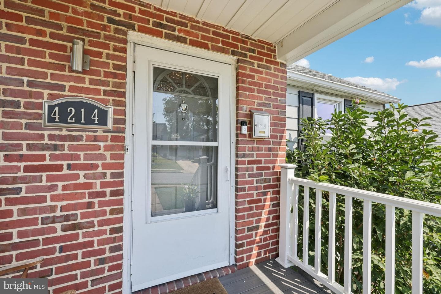 4214 Thorncliff Road photo 7