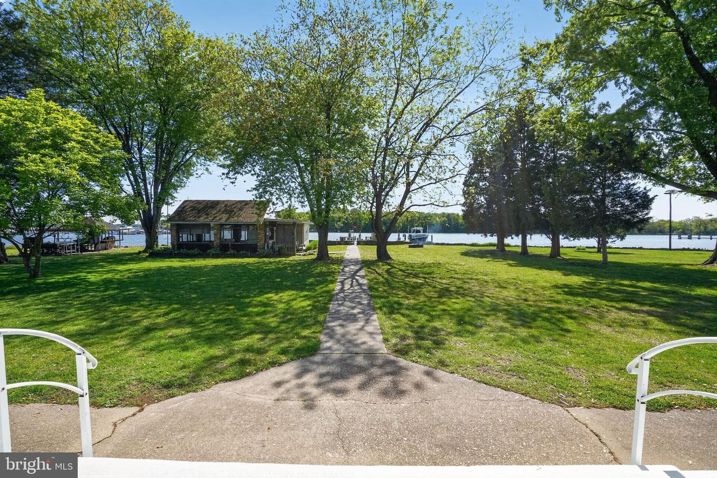 3500 Glenwood Road photo 16