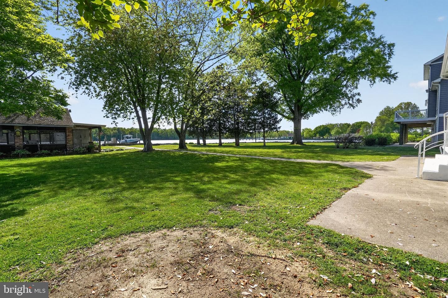 3500 Glenwood Road photo 17