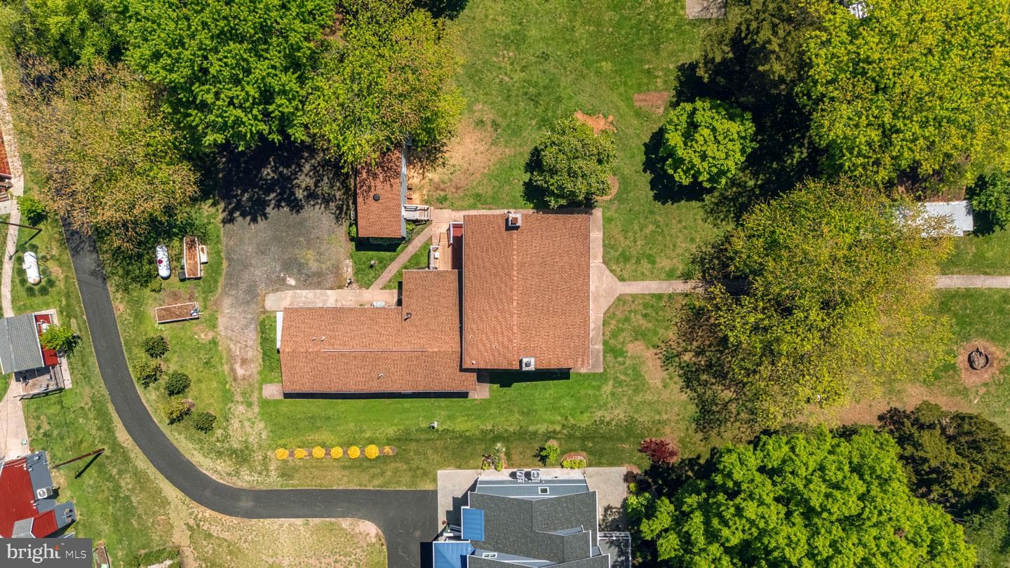 3500 Glenwood Road photo 56