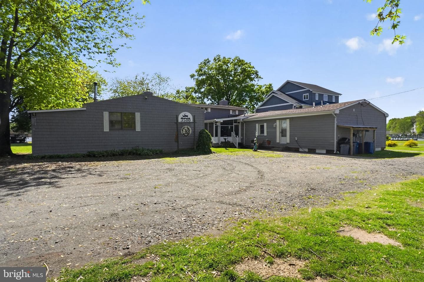 3500 Glenwood Road photo 8