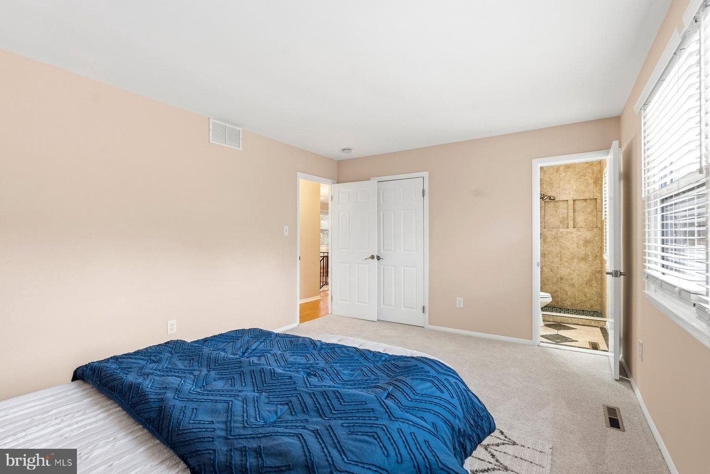 910 Crestwick Road photo 13