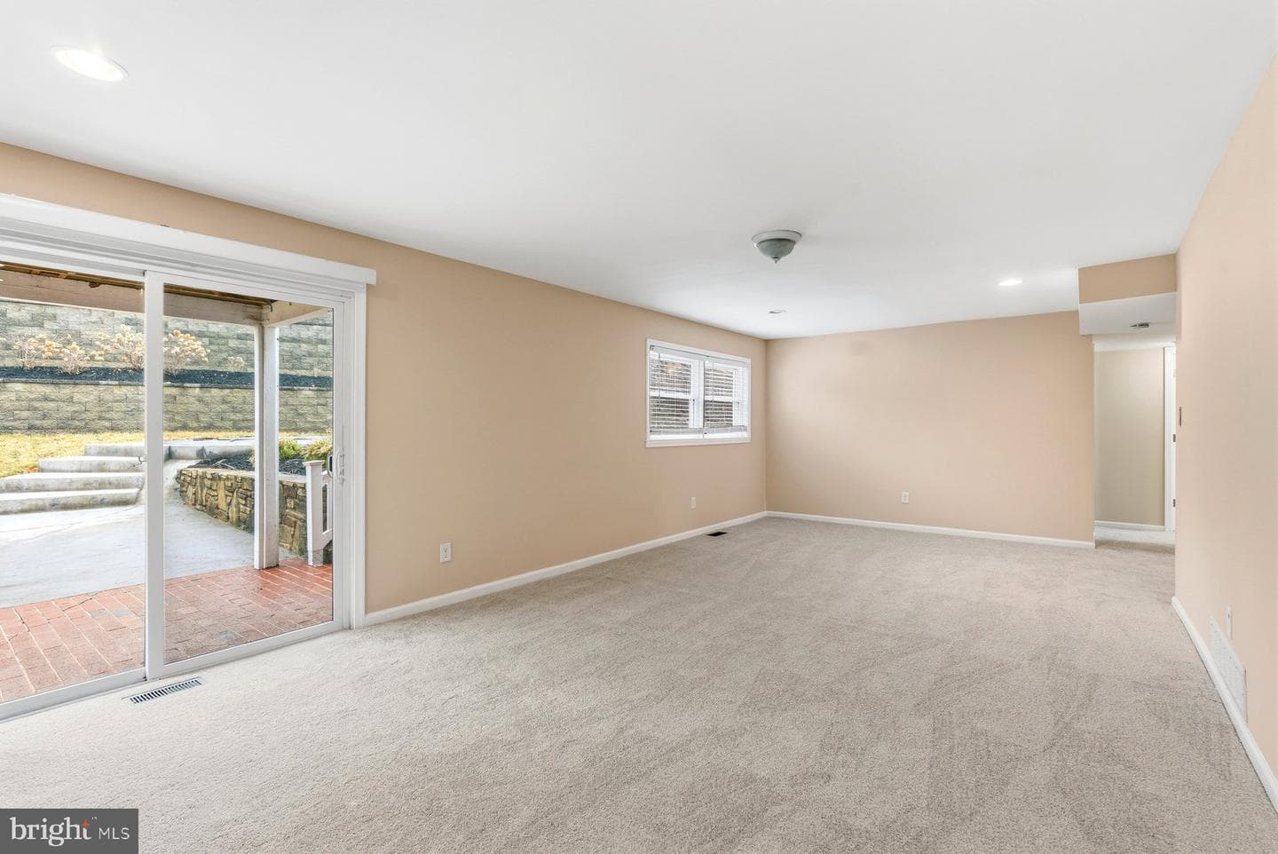 910 Crestwick Road photo 22