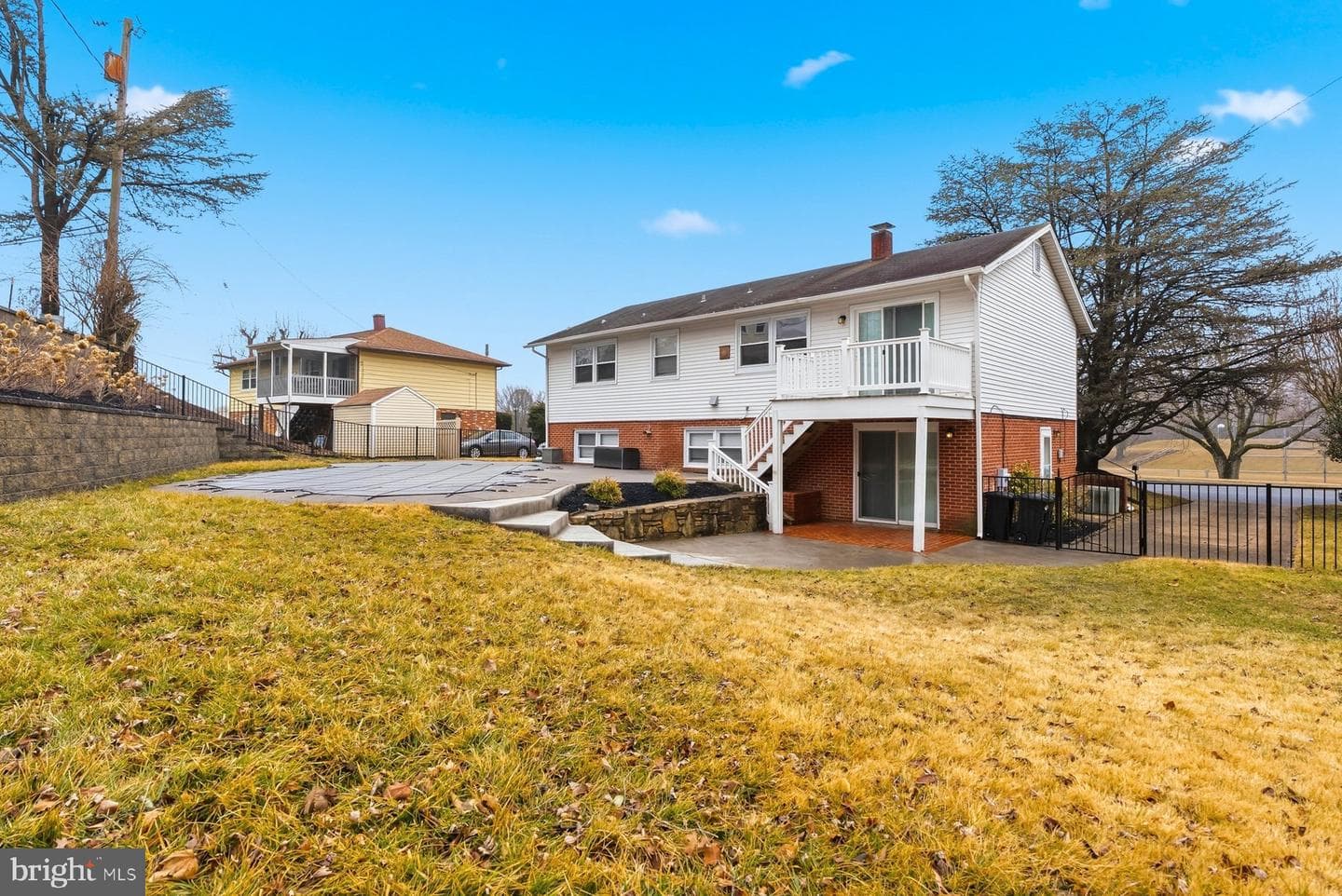 910 Crestwick Road photo 30