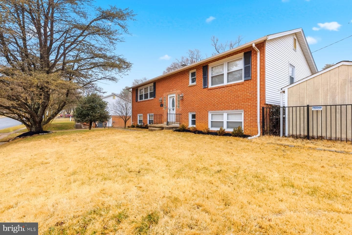 910 Crestwick Road photo 31