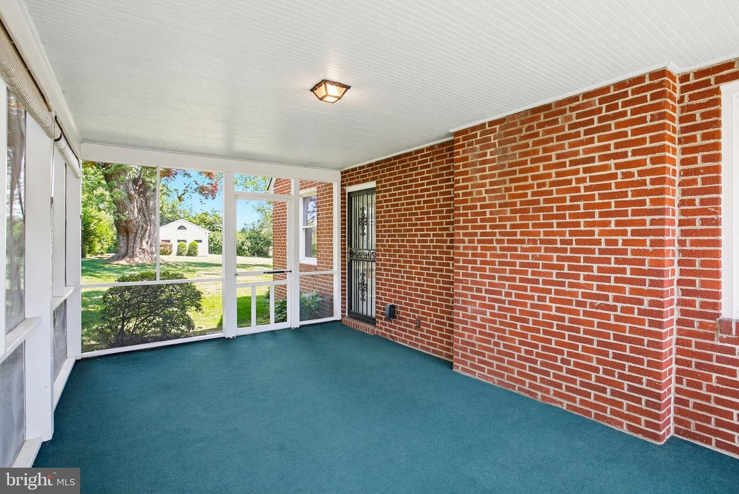 13201 Manor Road photo 9
