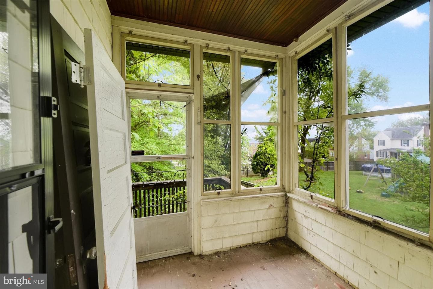 3020 Taylor photo 33