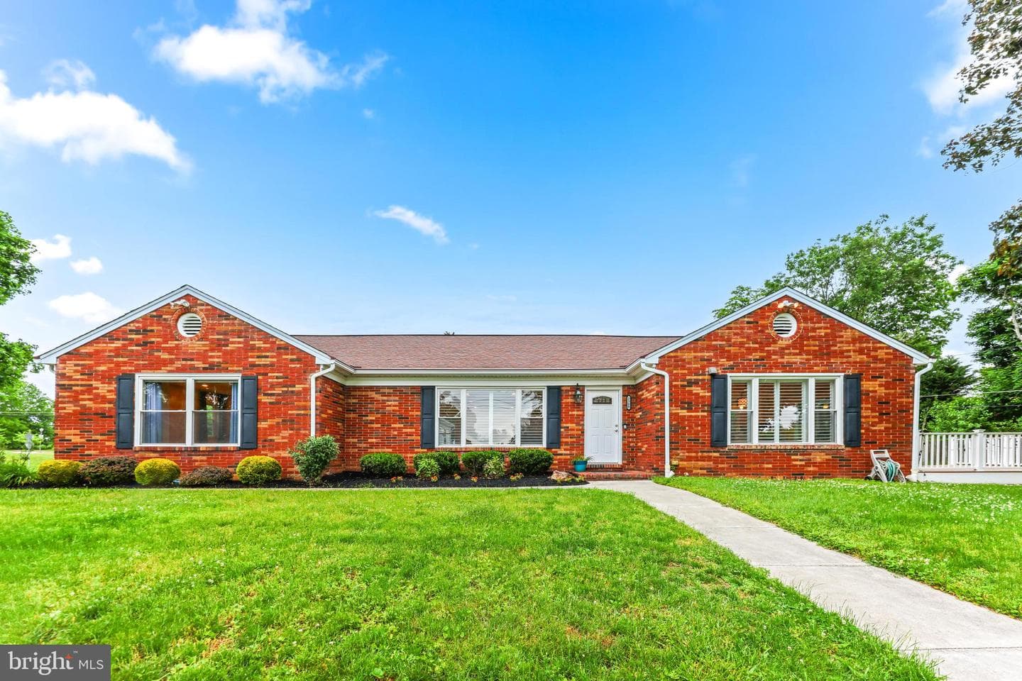 2300 Ravenview Road