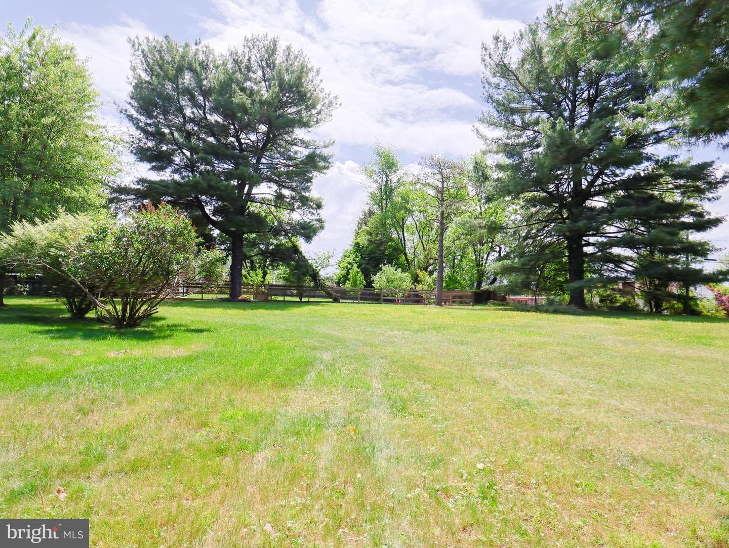 7 Francine Court photo 34