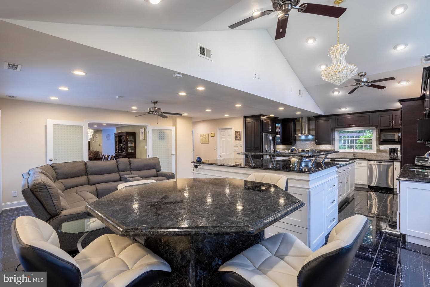 7908 Ivy Lane photo 22