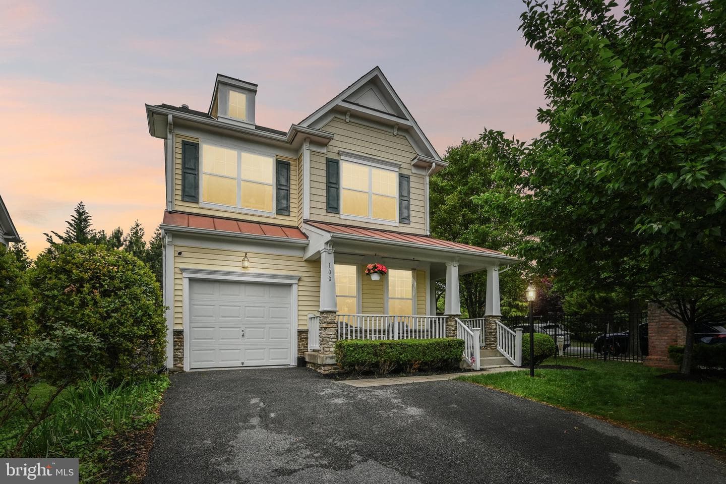 100 Newmarket Court