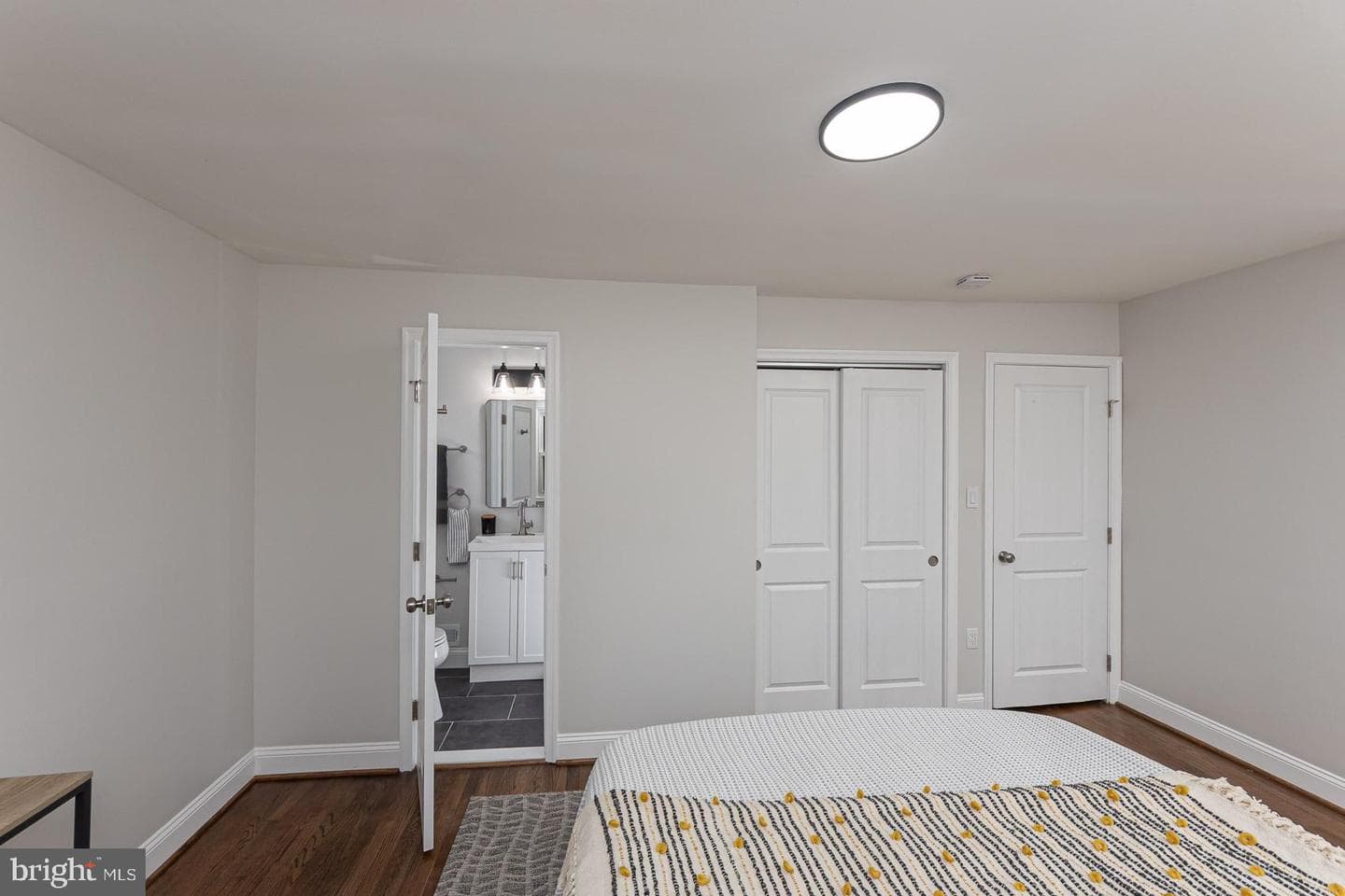 536 Brook Road photo 16