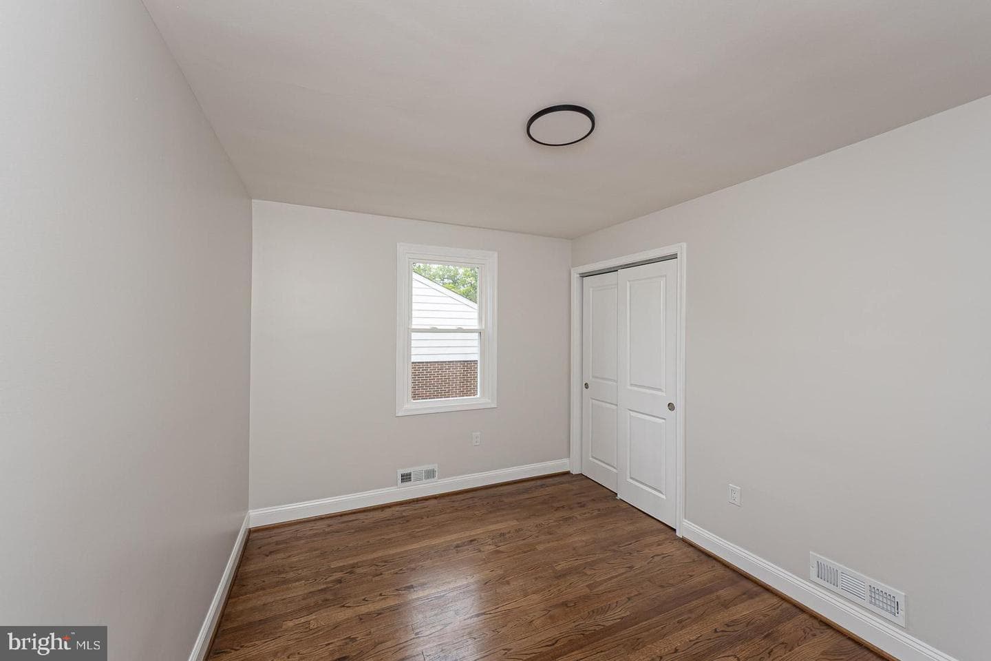 536 Brook Road photo 20