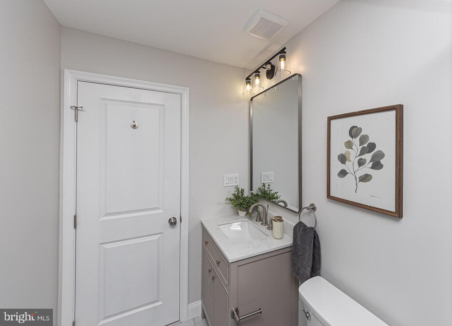 536 Brook Road photo 25