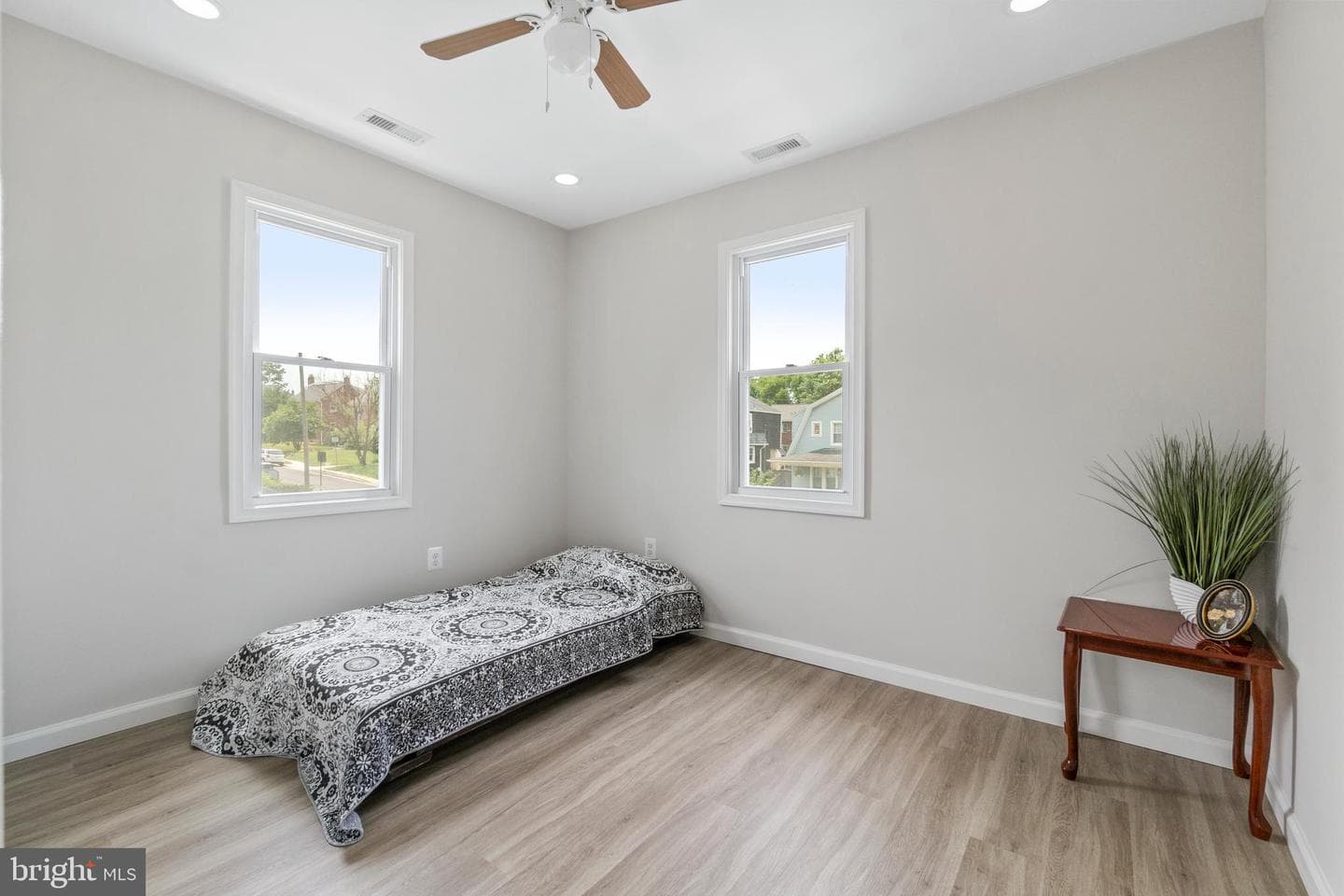 115 Symington Avenue photo 27