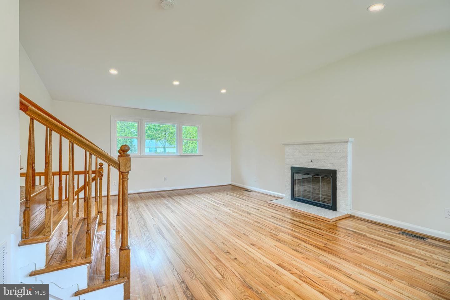 2108 Eastridge Road photo 4