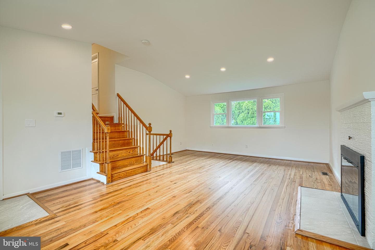 2108 Eastridge Road photo 5