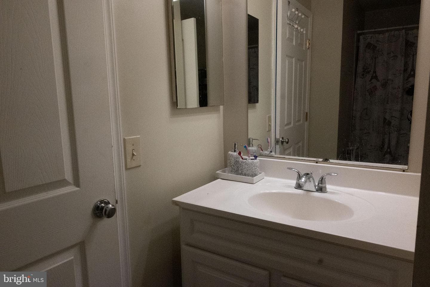 8901 Stone Creek Place #101 photo 3
