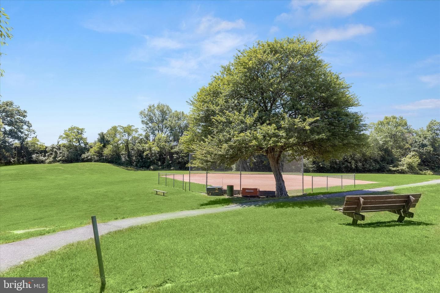 5663 Chelwynd Road photo 40