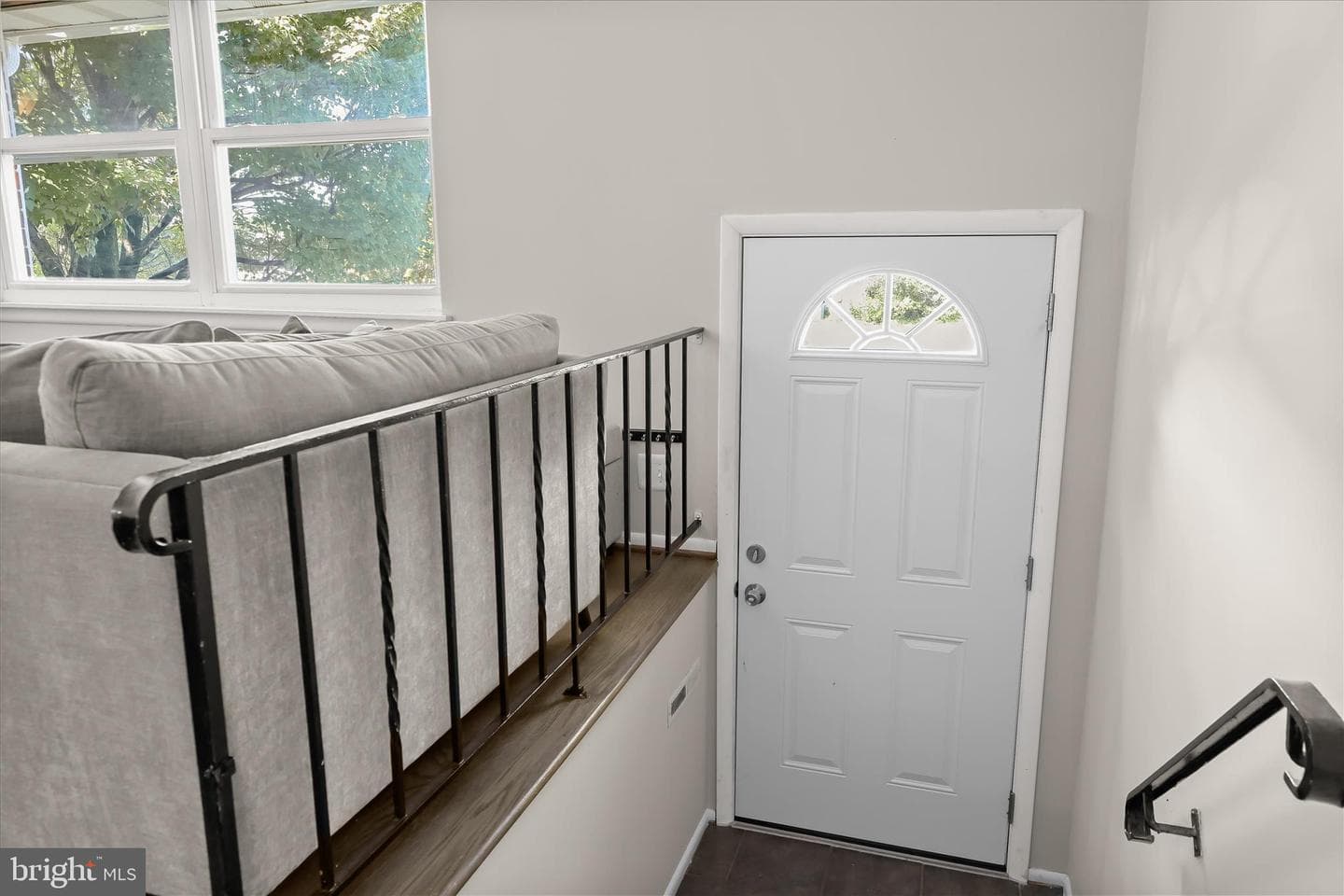 5663 Chelwynd Road photo 7