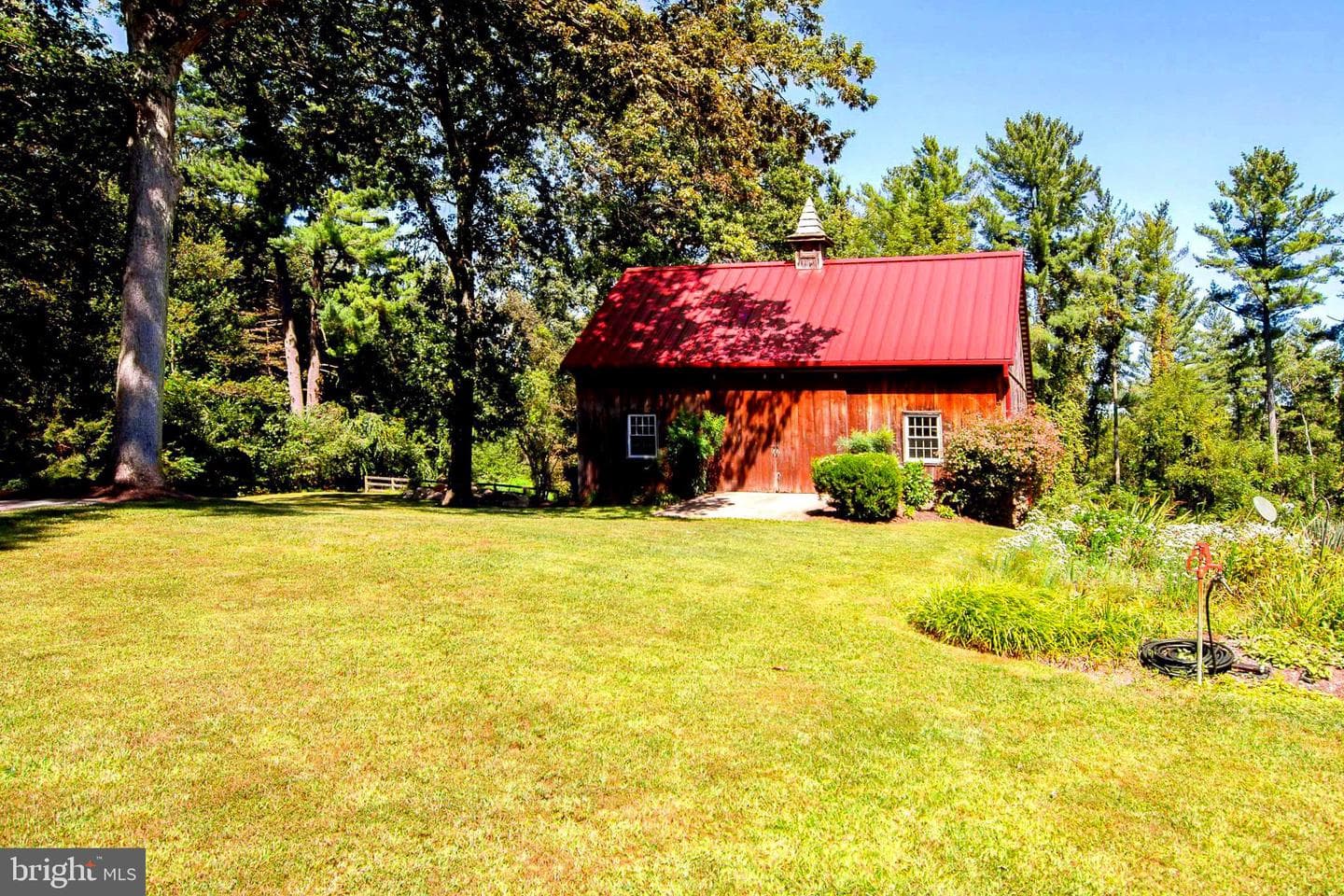 18603 Falls Road photo 13