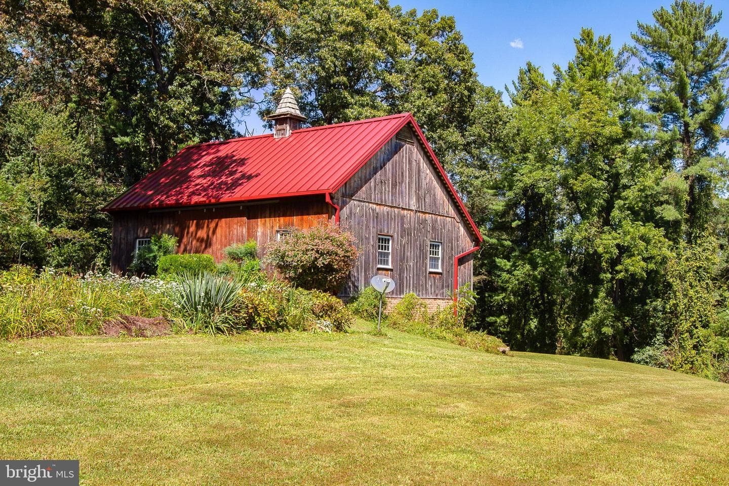 18603 Falls Road photo 14