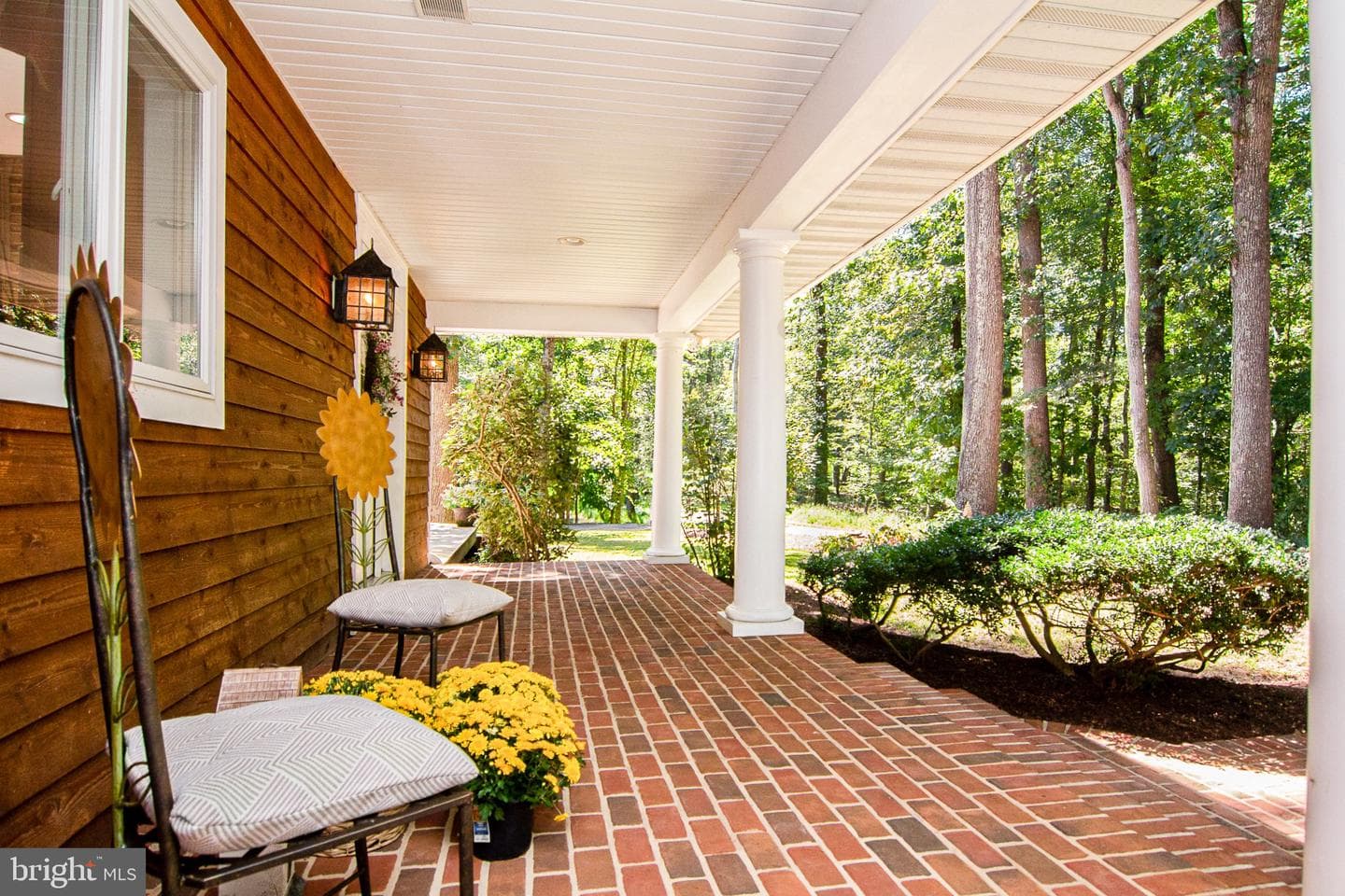 18603 Falls Road photo 2