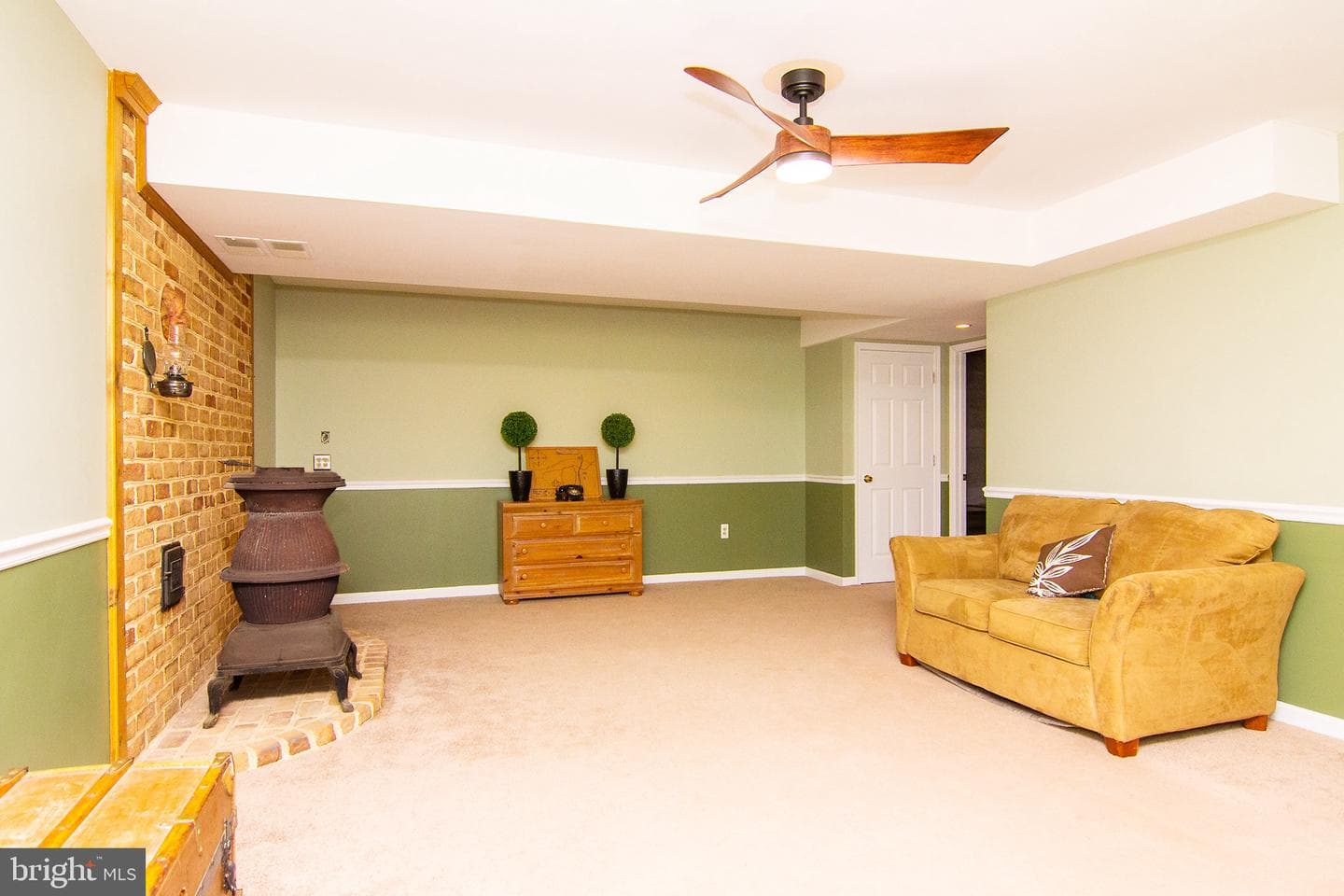 18603 Falls Road photo 60