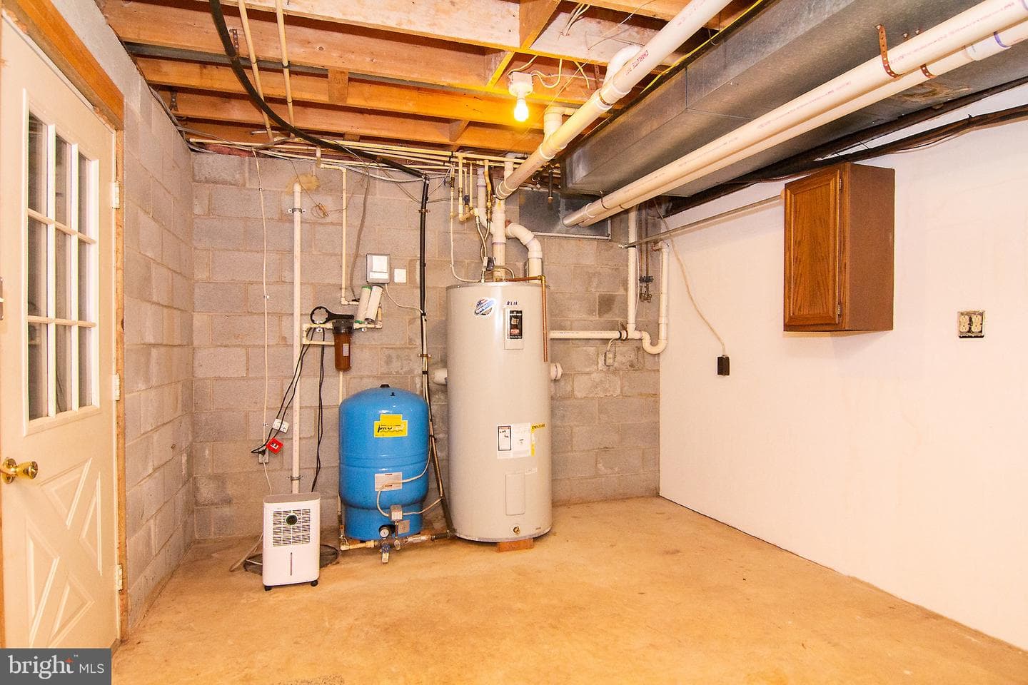 18603 Falls Road photo 62