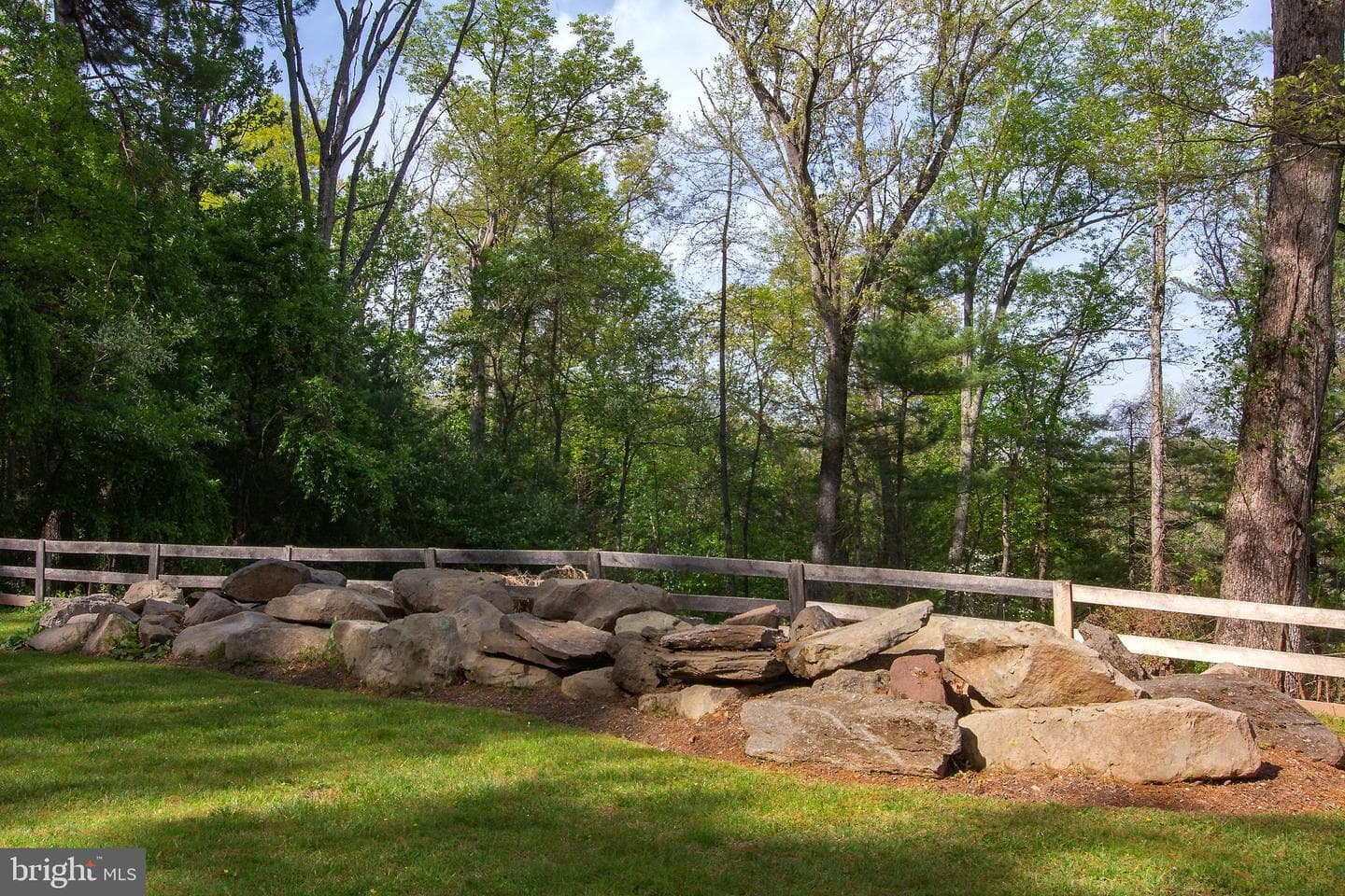 18603 Falls Road photo 63