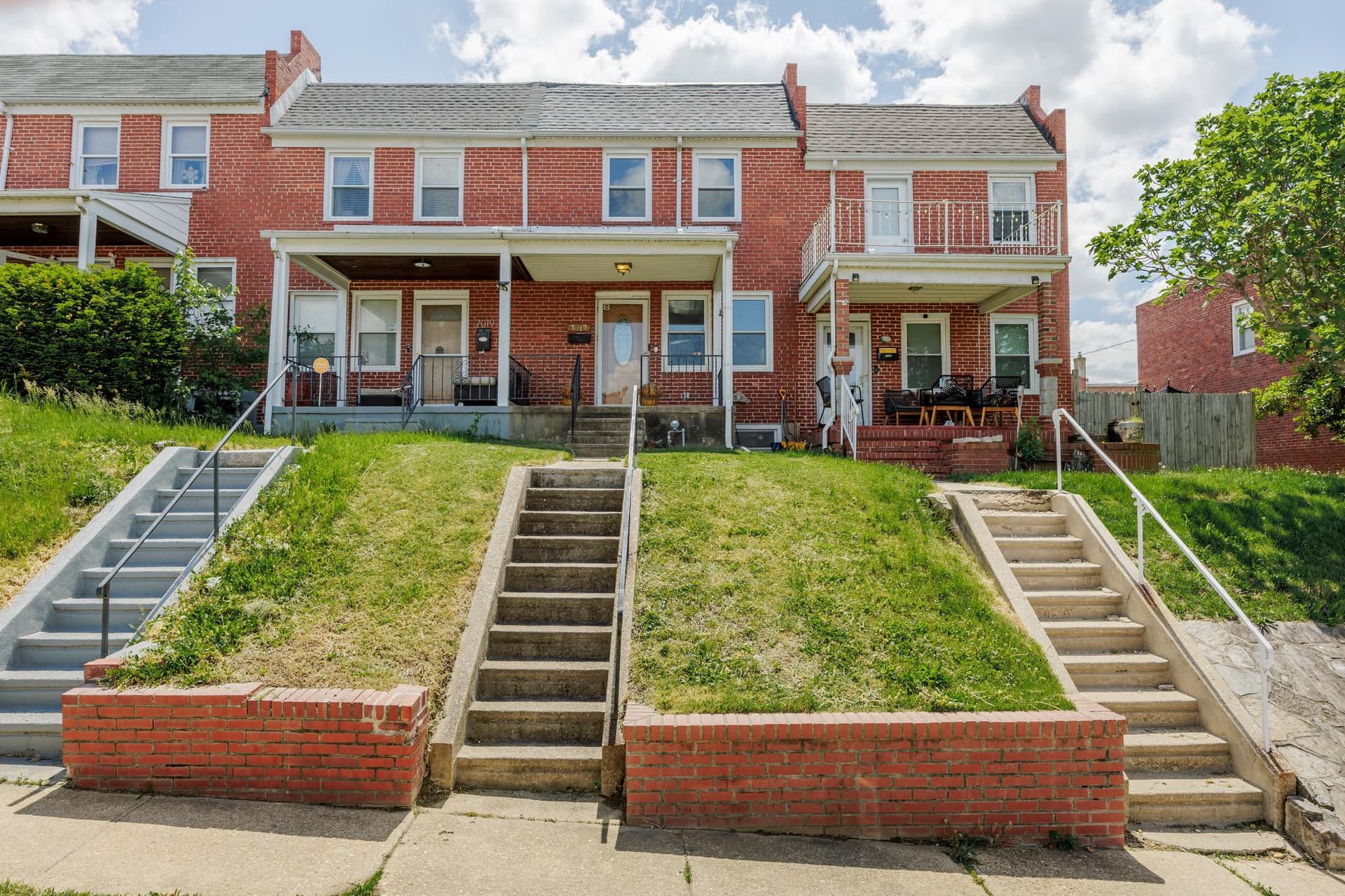 7017 Conley St