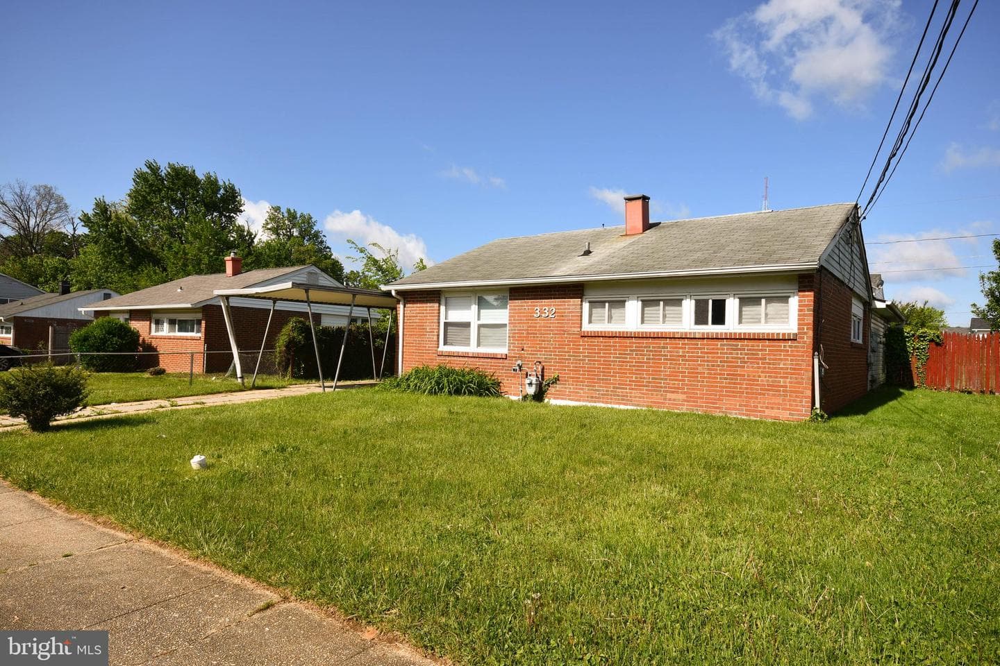 332 Suter Road photo 3