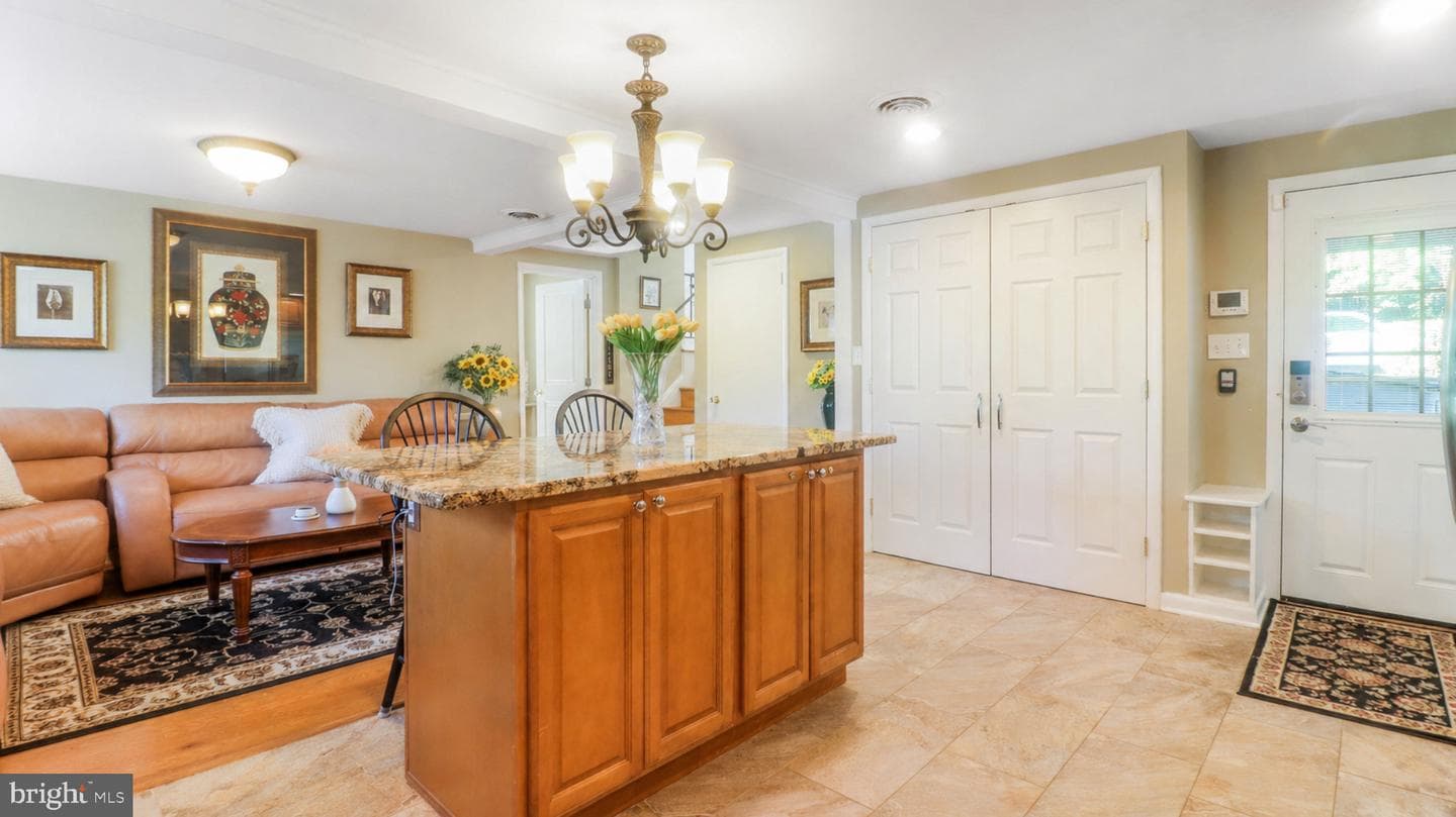 600 Sadler Road photo 9