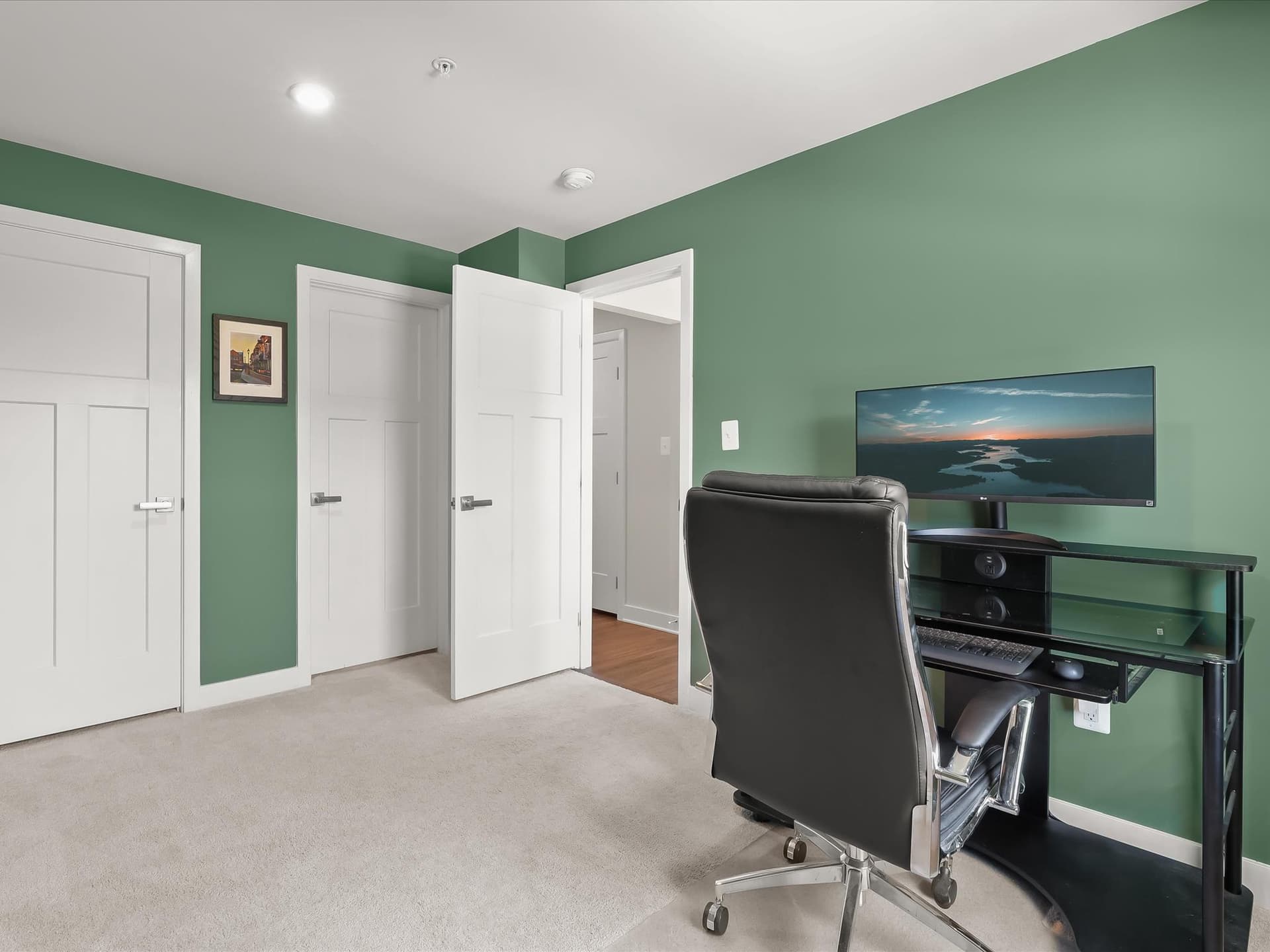 302 Bevington Street photo 6